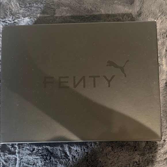 Puma X Fenty Rihanna sneakers - Picture 4 of 4